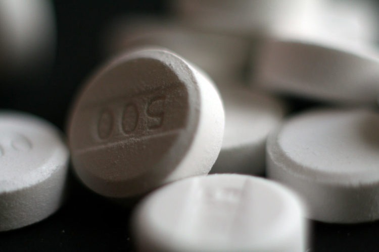 Dùng đúng liều lượng được chỉ định khi sử dụng paracetamol