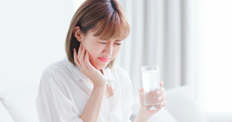 phải làm gì khi bị ê buốt răng