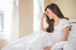 ngủ dậy bị đau đầu