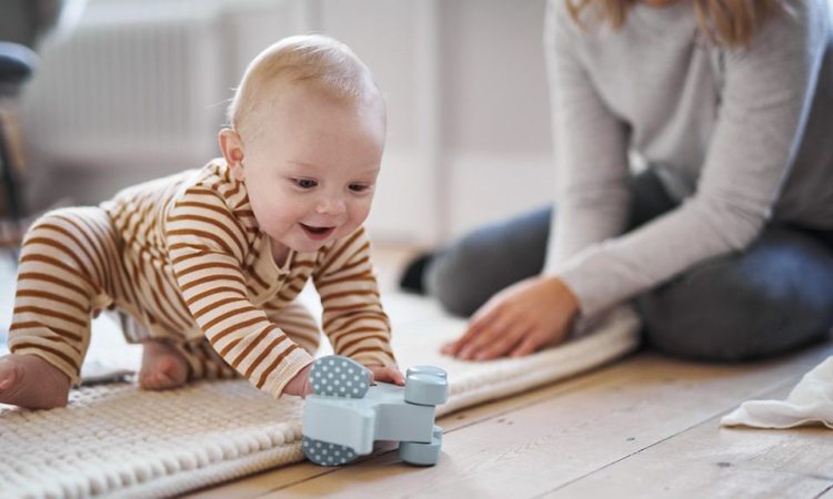 Có thể cho trẻ uống Hapacol để giúp giảm đau hạ sốt cho trẻ sau tiêm phòng