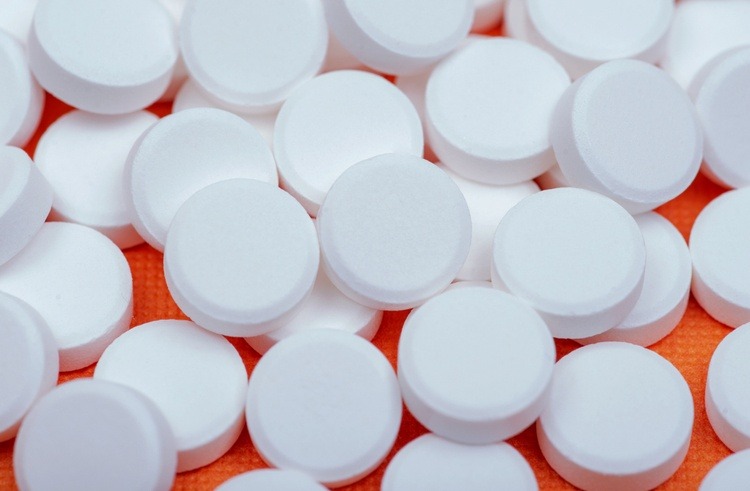 Uống thuốc giảm đau quá liều, uống thuốc hạ sốt quá liều sẽ bị ngộ độc paracetamol