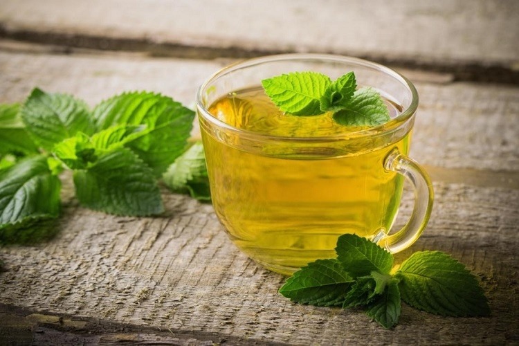 Uống một cốc trà mỗi ngày để duy trì sức khỏe răng miệng