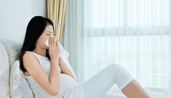 nguyên nhân bà bầu hắt hơi sổ mũi