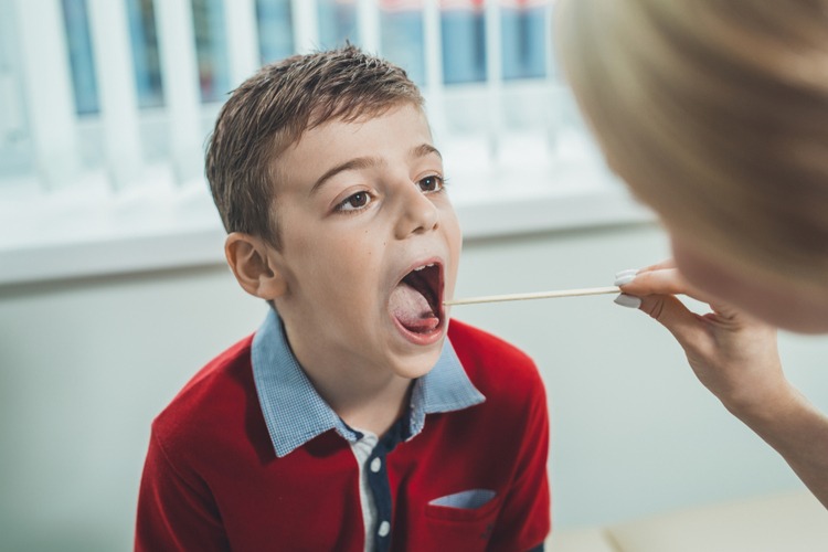 Bệnh nhân cần khám sức khỏe thường xuyên