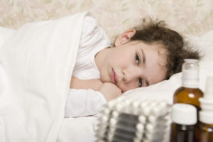 chăm sóc trẻ khi bị sốt siêu vi
