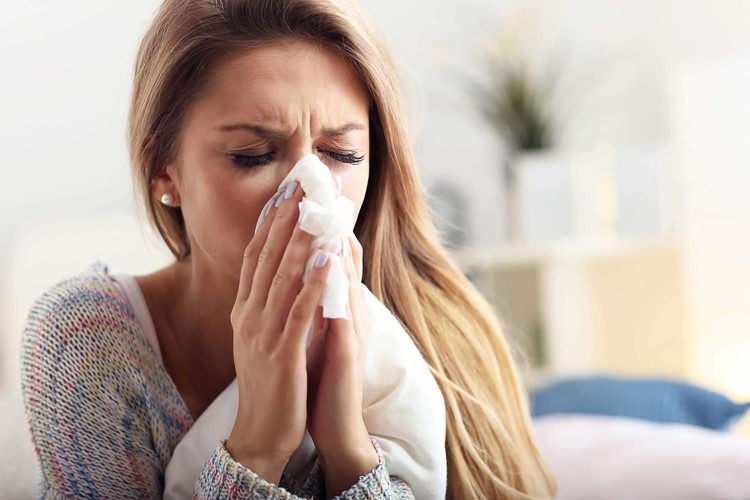 Bệnh sởi lây qua con đường nào?