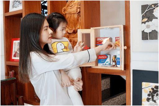Hotmom nào cũng chăm chút cho tủ thuốc gia đình hơn giữa mùa dịch