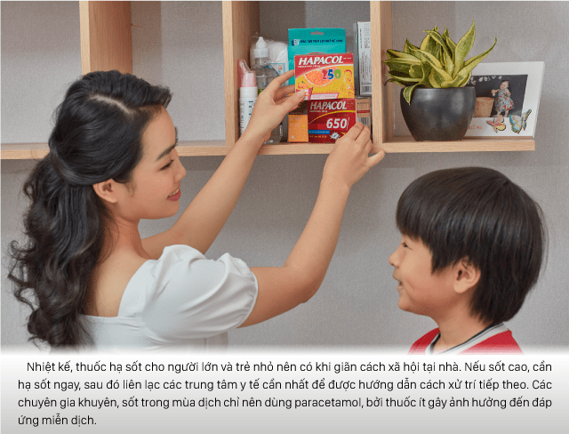 Chuẩn bị sẵn nhiệt kế và thuốc hạ sốt để có thể dùng khi cần