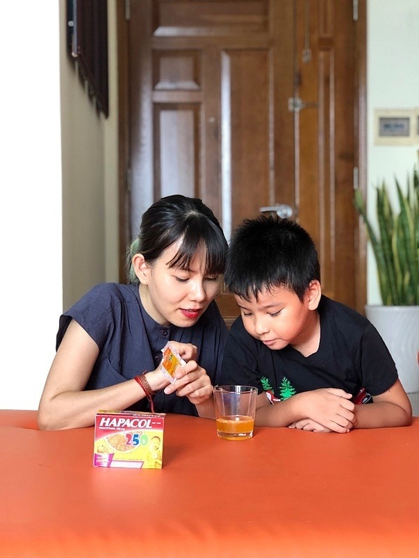 Các chuyên gia quốc tế lẫn bác sĩ trong nước khuyên dùng paracetamol nếu sốt trong thời điểm dịch