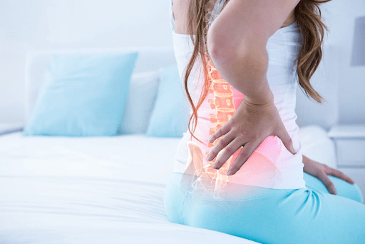 Đau lưng là một bệnh về xương khớp rất phổ biến hiện nay