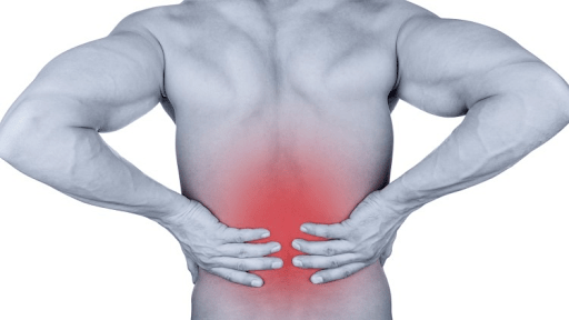 Đau nhức thắt lưng gây ra cơn đau lan xuống mông, chân và bàn chân
