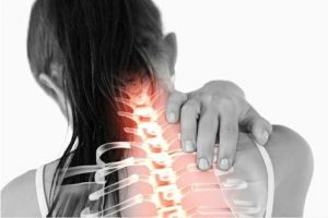 Thoái hóa cột sống cổ là nguyên nhân gia tăng các cơn đau nhức cổ