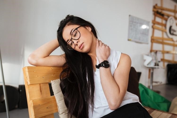 Có nên uống thuốc hạ sốt sau khi tiêm phòng vắc xin không?