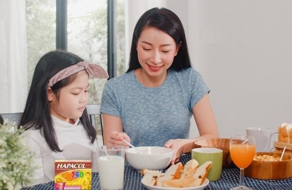 Lựa chọn Hapacol để hạ sốt cho trẻ