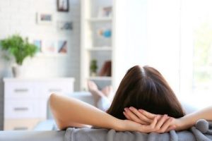 Cách làm giảm cơn đau nhức từ mông xuống bắp chân trái