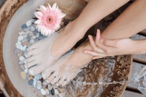 Massage giúp giảm bớt tình trạng căng cứng cơ liên quan đến viêm khớp