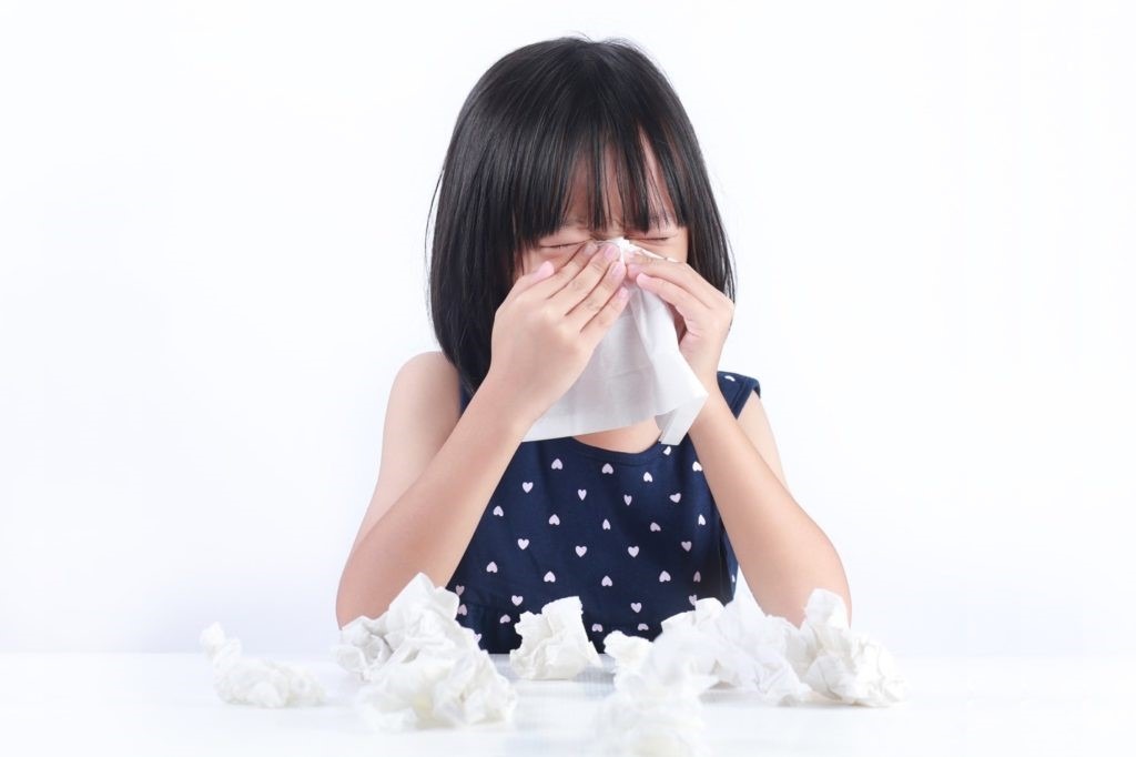 Nếu ba mẹ không biết làm gì khi trẻ bị sốt có thể dẫn tới biến chứng nguy hiểm