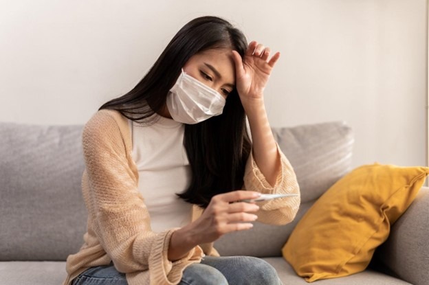 Tự cách ly nếu bạn nghi ngờ nhiễm COVID-19