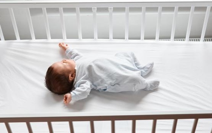 Chăm sóc em bé sơ sinh 3 tuần tuổi