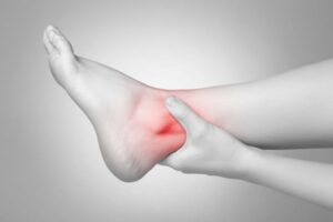 Nguyên nhân bị đau cổ chân và các phương pháp điều trị