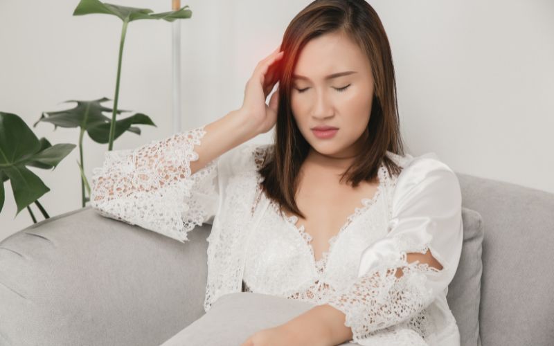 Các triệu chứng thường gặp khi nằm xuống bị chóng mặt