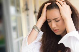 Hiện tượng bị giật nhói ở đầu có nguy hiểm không
