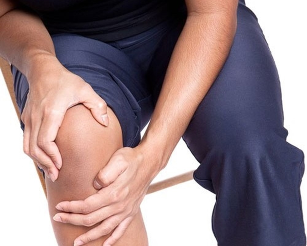 Đau khớp gối do nhiều nguyên nhân gây nên