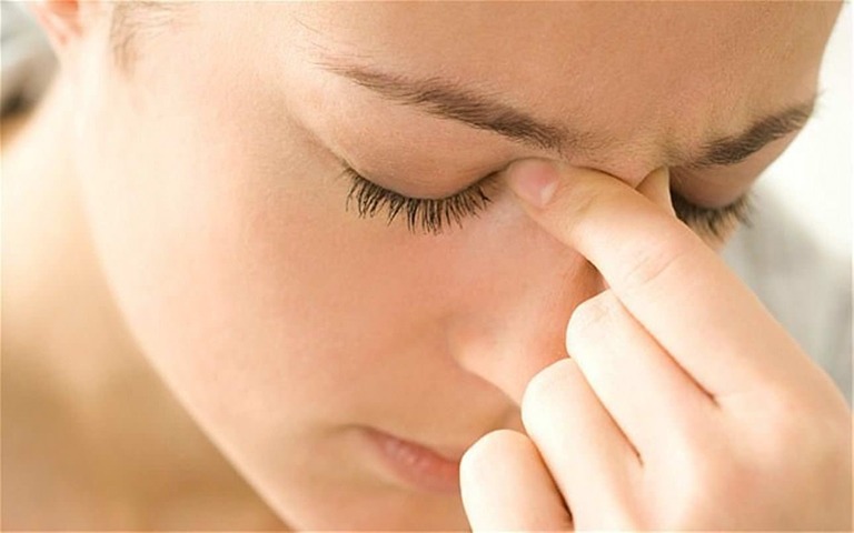 Viêm xoang gây đau nhức, khó chịu