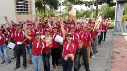 Nhãn hàng Hapacol đã phối đội bác sĩ tình nguyện Bệnh viện Đa khoa Đồng Tháp
