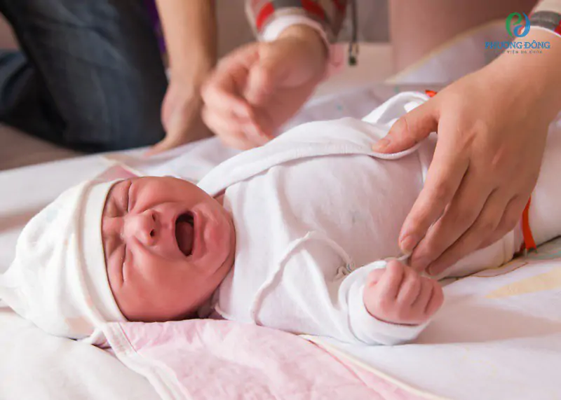 Táo bón ảnh hưởng xấu đến tâm lý và sức khỏe của trẻ.