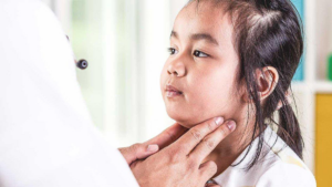 Dấu hiệu nhận biết trẻ bị quai bị