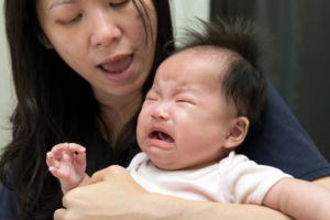 Các lưu ý cơ bản khi bé khóc đêm nhiều