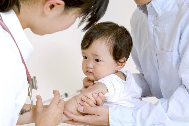 Tiêm chủng đầy đủ để đảm bảo sức khỏe cho trẻ