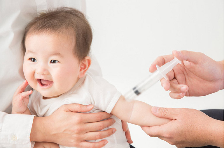 Lựa chọn gói tiêm hợp lý giúp trẻ phòng bệnh