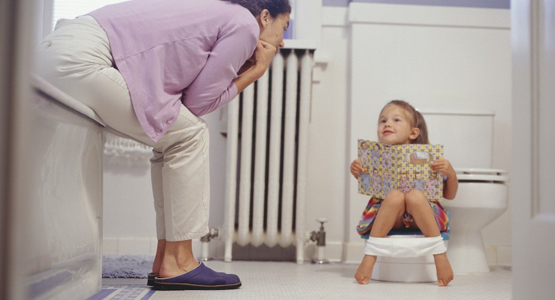 Tình trạng trẻ 4 tuổi bị táo bón lâu ngày