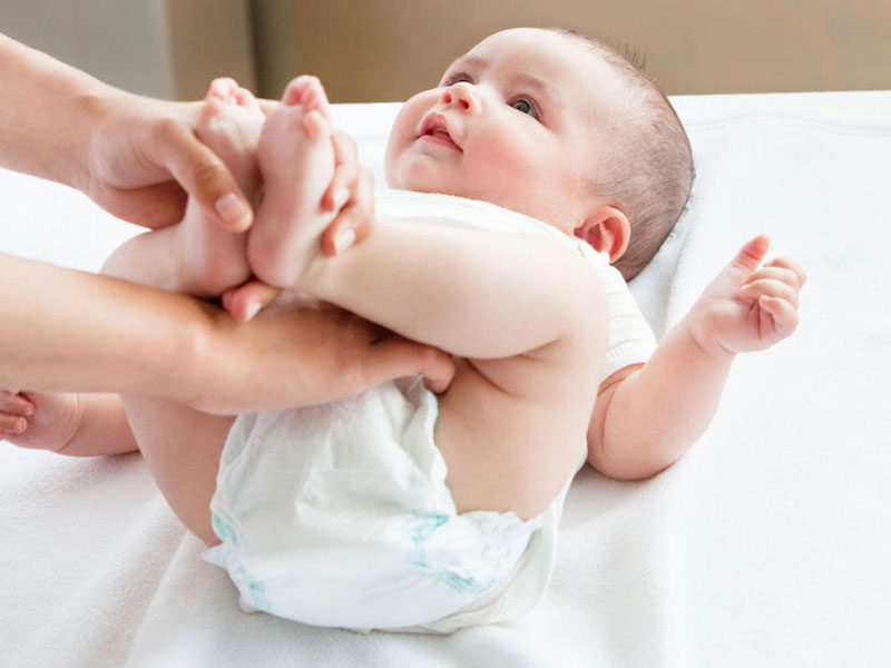 Hiện tượng đi ngoài có bọt khá phổ biến ở trẻ sơ sinh.